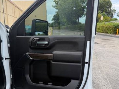 Used 2023 Chevrolet Silverado 2500 LT w/ Convenience Package AWD/4WD image 13