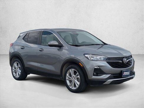 Used 2023 Buick Encore GX Preferred w/ Cold Weather Comfort Package FWD image 3