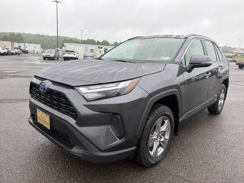 Used 2023 Toyota RAV4 XLE w/ Convenience Package AWD/4WD image 10