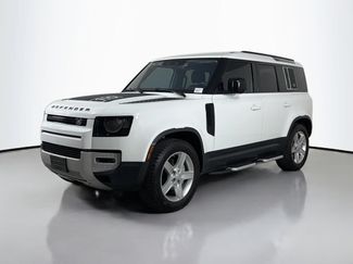 Used 2020 Land Rover Defender 110 SE AWD/4WD video 1