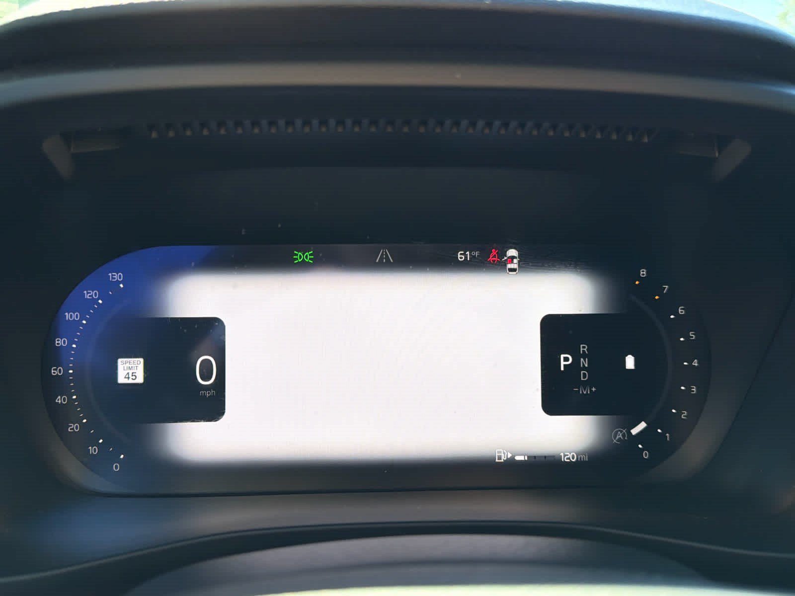 Certified 2025 Volvo XC40 B5 Plus AWD/4WD image 35