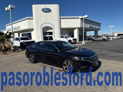 Used 2021 Volkswagen Passat 2.0T SE