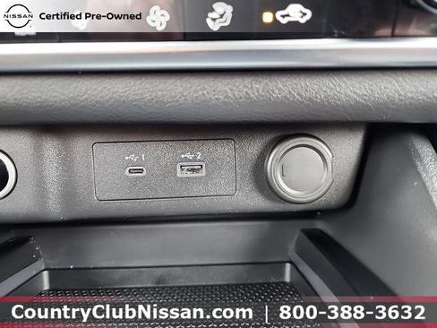 Certified 2023 Nissan Rogue SV image 14