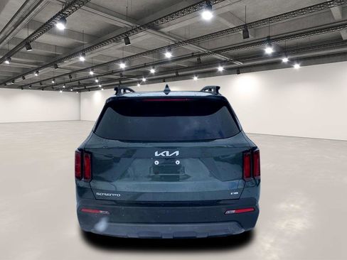 Certified 2023 Kia Sorento S w/ Panoramic Sunroof Package image 7