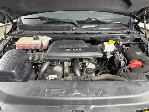 Used 2023 RAM 1500 Laramie image 30
