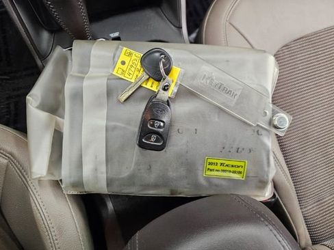 Used 2012 Hyundai Tucson GLS image 20