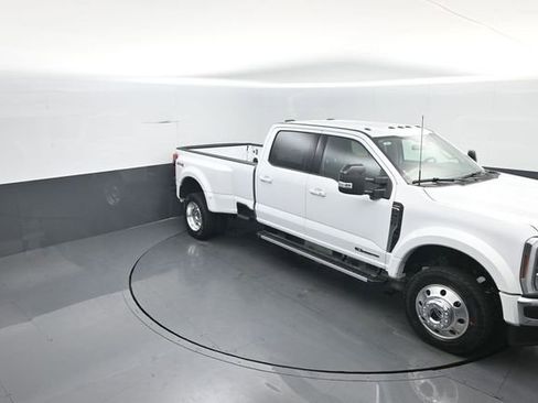 New 2026 Ford F450 Lariat image 24