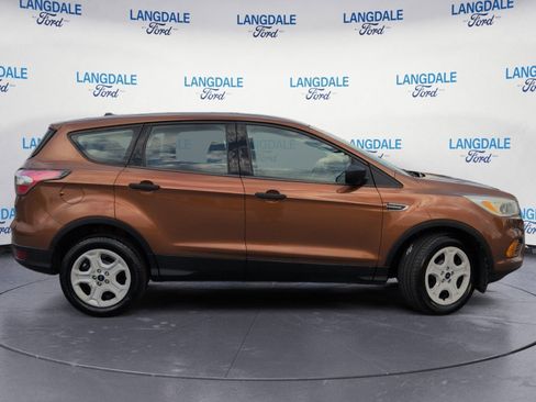 Used 2017 Ford Escape S image 3