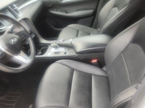Used 2021 INFINITI QX50 Luxe w/ Appearance Package AWD/4WD image 5
