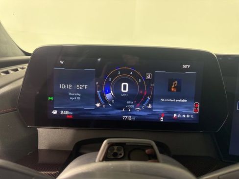 Used 2025 Chevrolet Traverse RS image 40