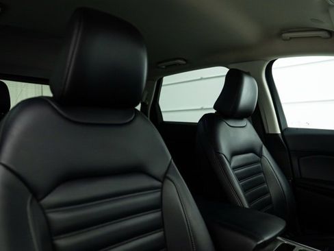 Used 2022 Ford Edge SEL w/ Convenience Package image 16