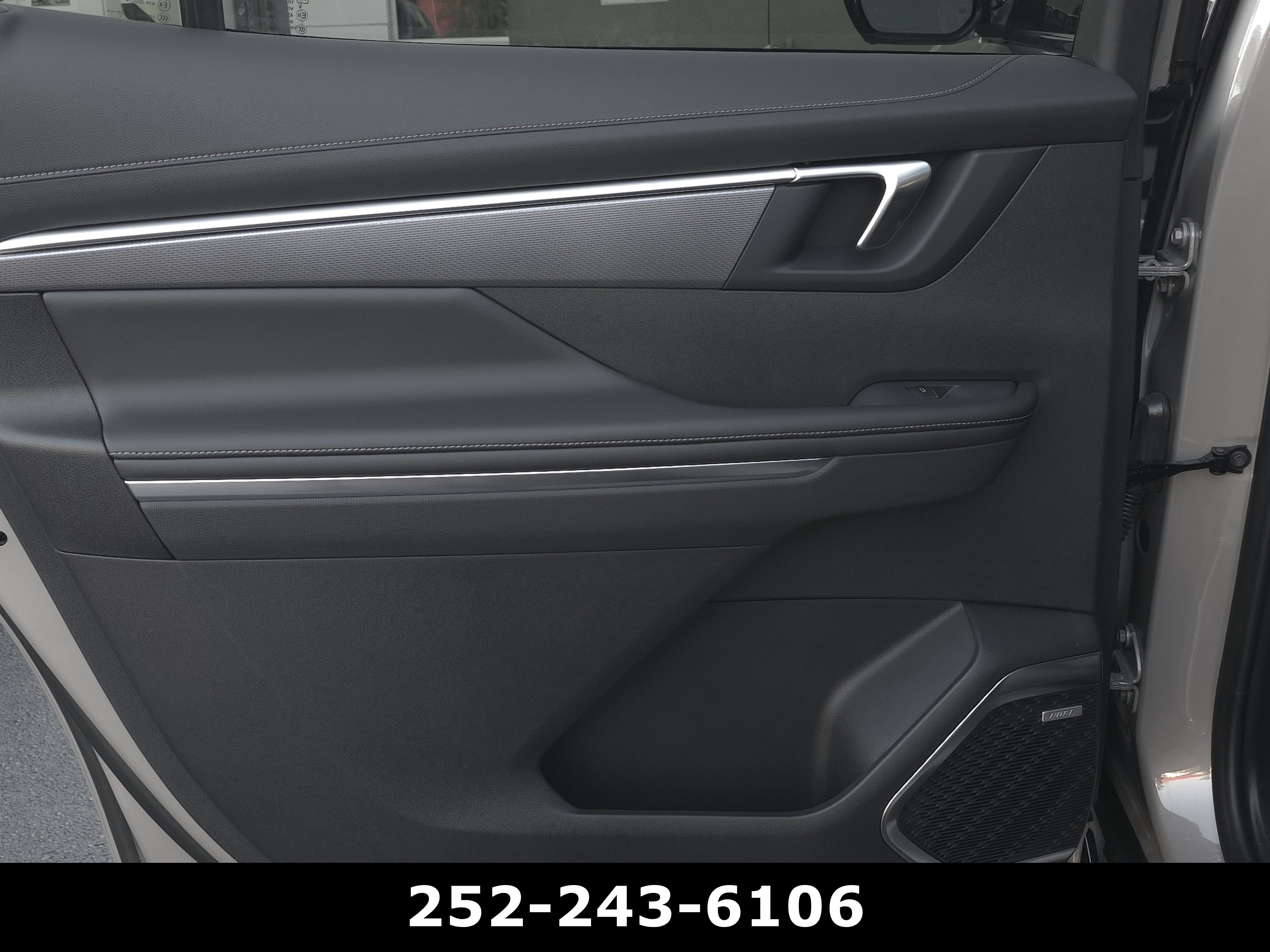 Used 2026 Buick Enclave Sport Touring w/ Super Cruise Package FWD image 36
