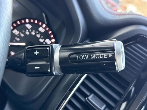 Used 2023 Nissan Titan PRO-4X w/ Off Road Protection Package image 20