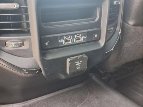 Used 2024 RAM 3500 Limited AWD/4WD image 23