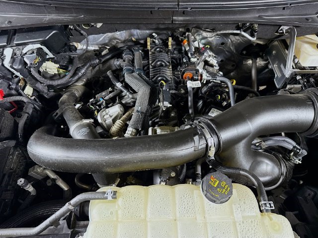 Used 2023 Ford Expedition Limited AWD/4WD image 38