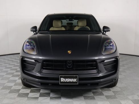 Certified 2026 Porsche Macan AWD/4WD image 10