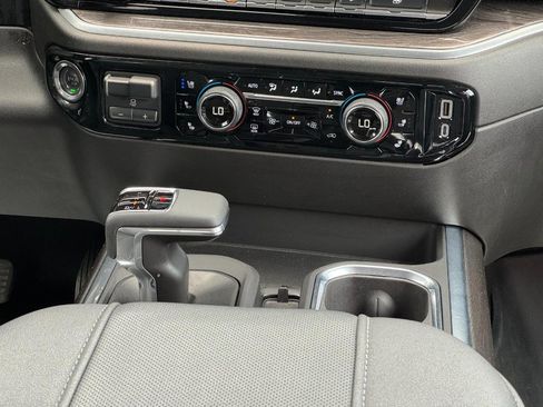Used 2024 Chevrolet Silverado 1500 LTZ AWD/4WD image 14