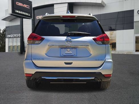 Used 2018 Nissan Rogue SV AWD/4WD image 21