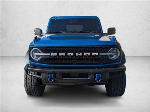 Used 2023 Ford Bronco Wildtrak image 2