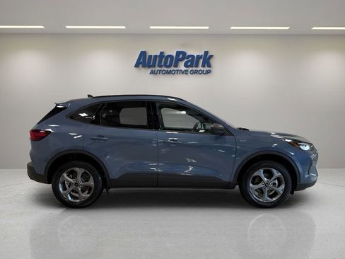 New 2026 Ford Escape ST-Line w/ Tech Pack #1 AWD/4WD image 8