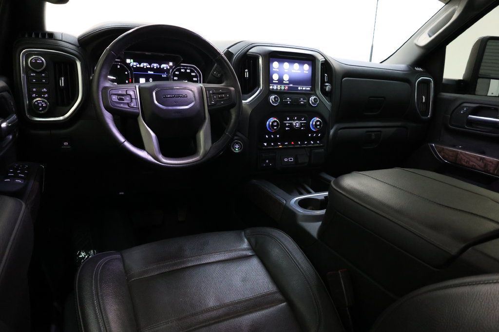 Used 2023 GMC Sierra 2500 Denali w/ Denali Black Diamond Edition AWD/4WD image 89