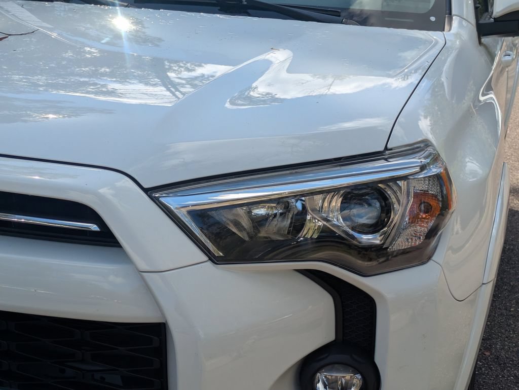 Used 2024 Toyota 4Runner SR5 Premium w/ Moonroof Package RWD image 10