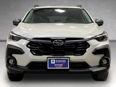 Used 2024 Subaru Crosstrek 2.0i Premium image 2