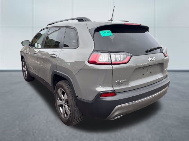 Used 2022 Jeep Cherokee Limited w/ Mopar Interior Package AWD/4WD image 2