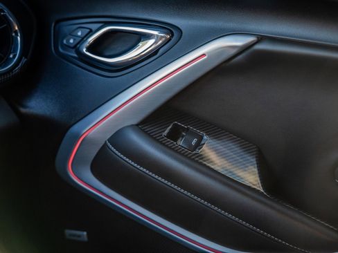 Used 2017 Chevrolet Camaro SS RWD image 24