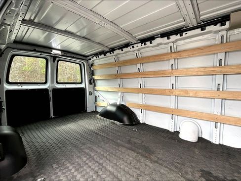 Used 2024 GMC Savana 2500 Work Van w/ Driver Convenience Package image 24