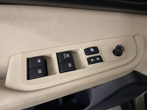 Used 2019 Subaru Outback 2.5i AWD/4WD image 11