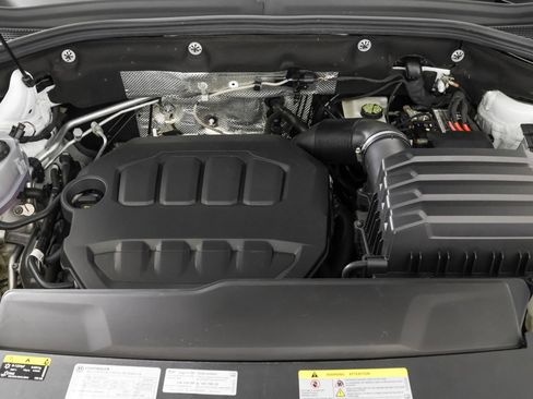 Used 2024 Volkswagen Atlas SEL AWD/4WD image 52