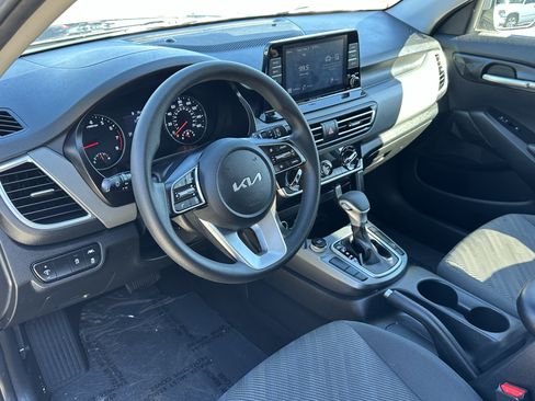 Certified 2023 Kia Seltos LX AWD/4WD image 15