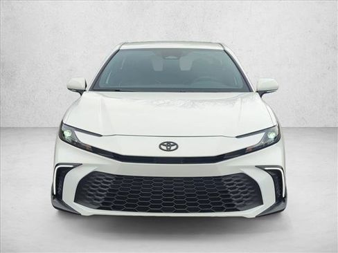 Certified 2025 Toyota Camry SE image 2