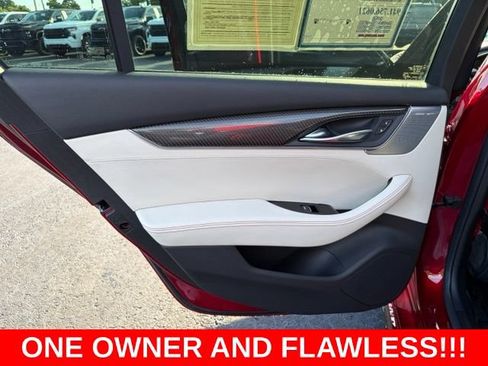Used 2023 Cadillac CT5 V w/ Premium Package RWD image 13