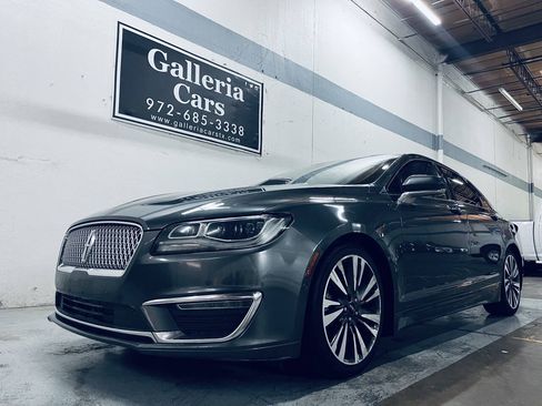 Used 2019 Lincoln MKZ Reserve w/ Luxury Package FWD image 2
