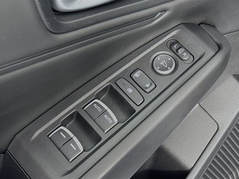 Certified 2023 Honda Accord EX image 17