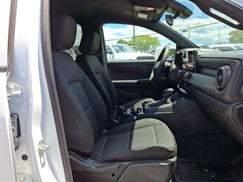 Used 2024 Chevrolet Colorado W/T RWD image 31