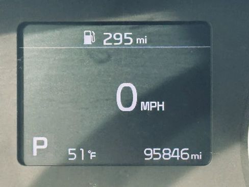 Used 2021 Kia Seltos LX image 14