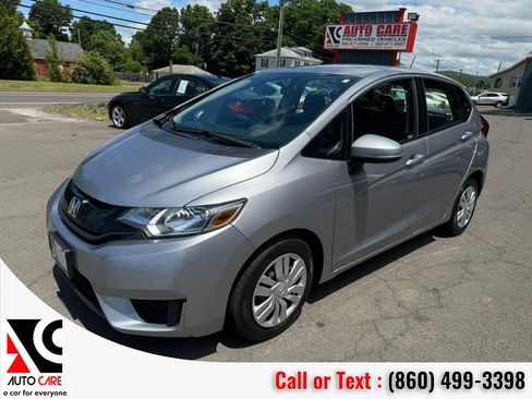 Used 2017 Honda Fit LX image 3