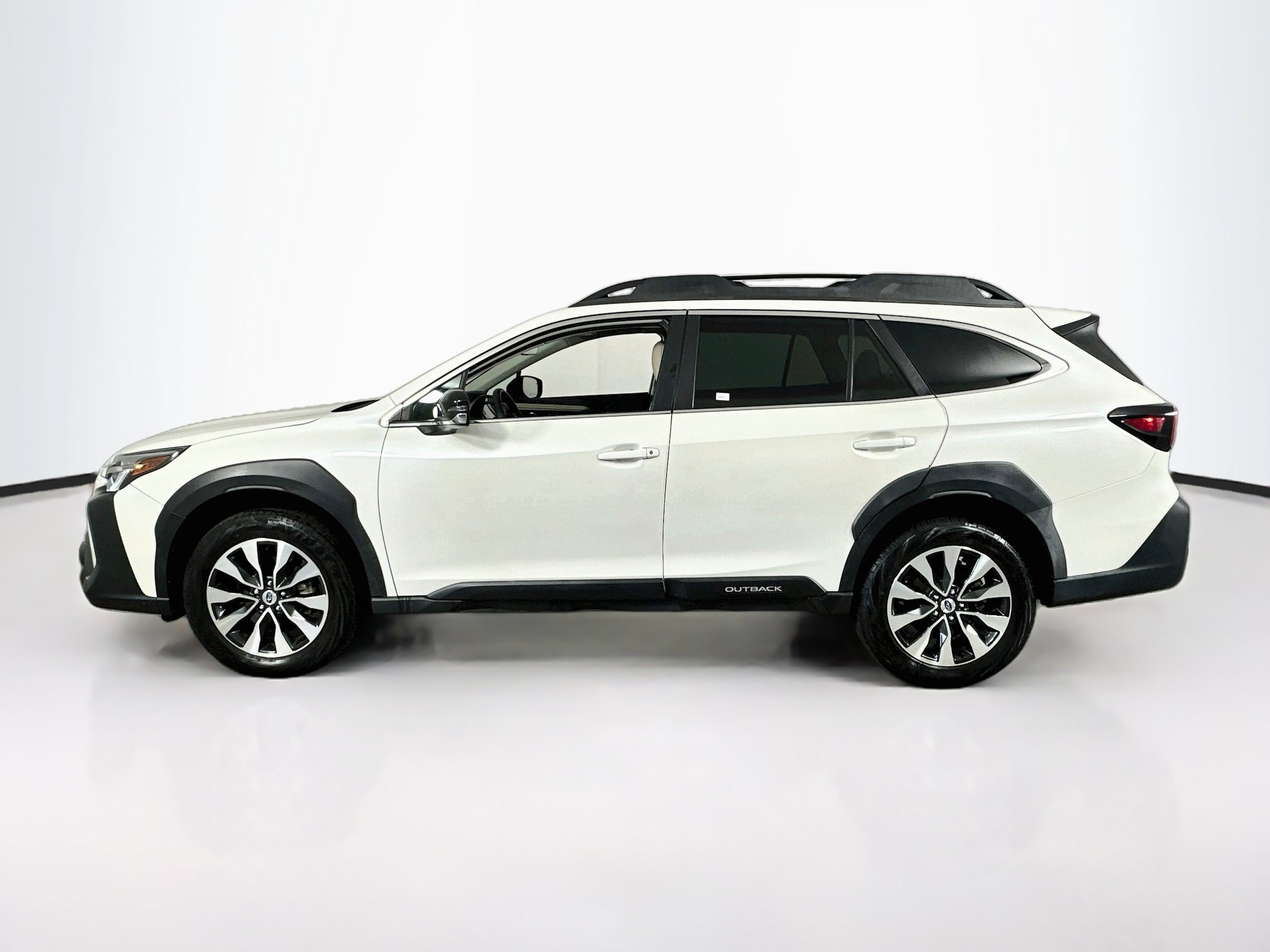Used 2024 Subaru Outback Limited XT AWD/4WD image 8