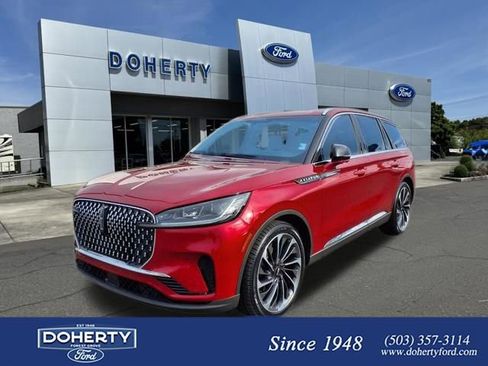 Used 2025 Lincoln Aviator Reserve w/ Equipment Group 201A AWD/4WD image 1