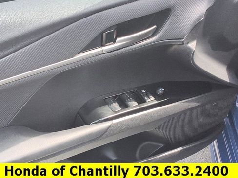 Used 2026 Toyota Camry SE FWD image 28