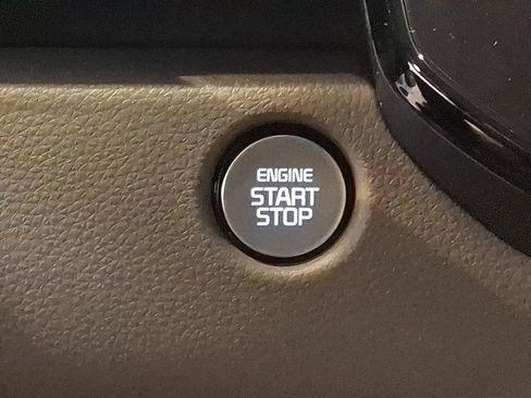 New 2026 Kia Carnival EX FWD image 14