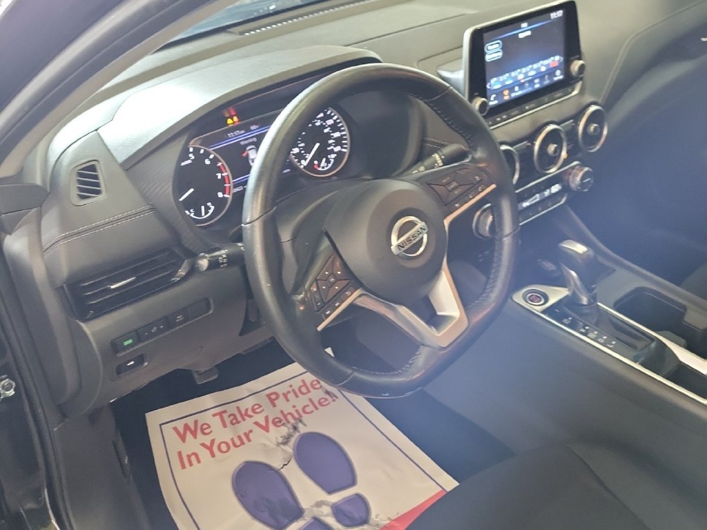 Used 2023 Nissan Sentra SV w/ All-Weather Package FWD image 4