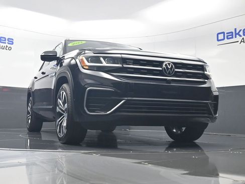 Used 2022 Volkswagen Atlas Cross Sport SEL Premium R-Line AWD/4WD image 42