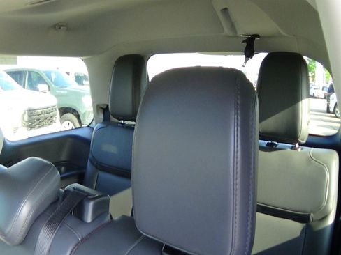 Used 2025 Ford Expedition Active AWD/4WD image 14