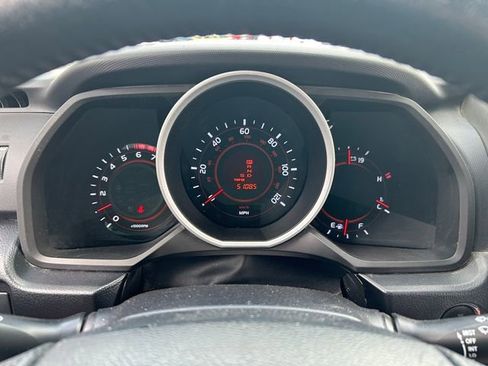 Used 2013 Toyota 4Runner Limited image 12