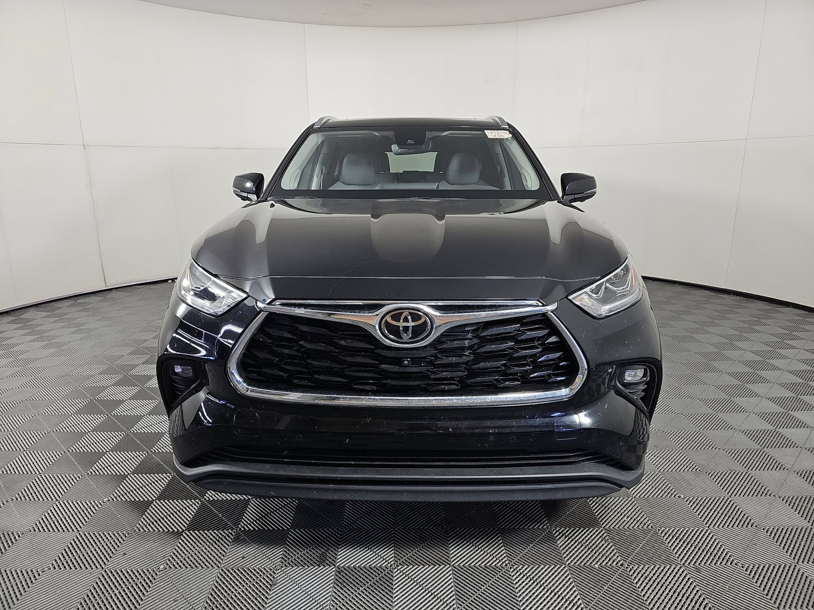 Certified 2026 Toyota Highlander Limited AWD/4WD image 17