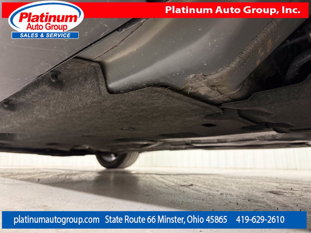 Used 2019 Chrysler Pacifica Limited w/ Advanced Safetytec Group FWD image 9